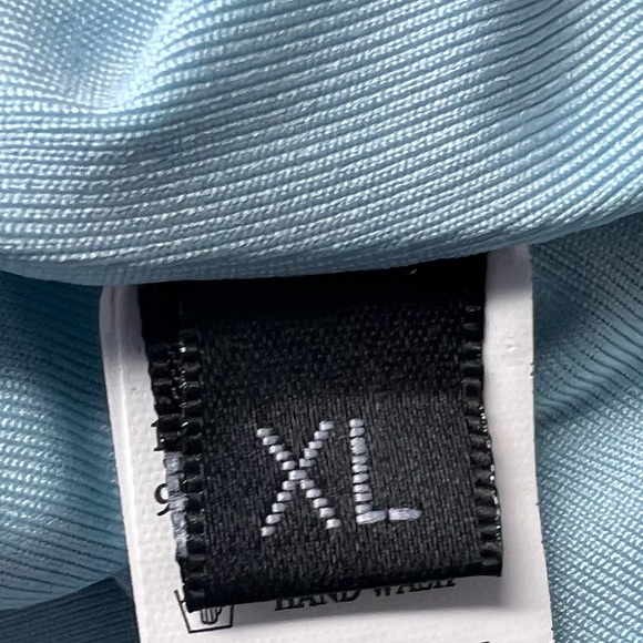 •new• LCNBA High Neck Bodysuit - Picture 4 of 5